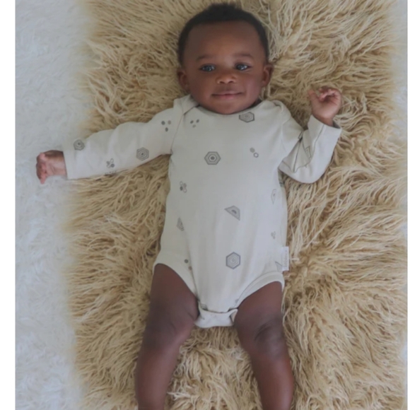 BÈBÈNCA ORGANICS - Mc’Cord Organic Onesie - Shell Print - Picture 2 of 2